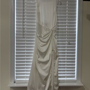 Maxi White Sleeveless Dress